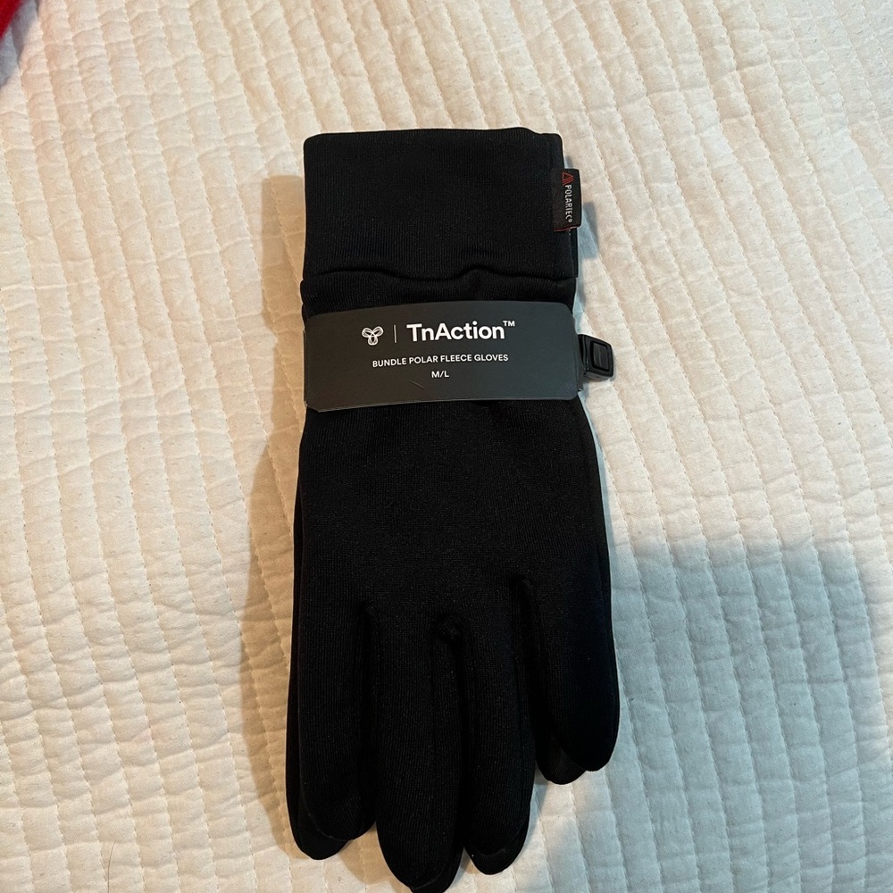 Aritzia Winter gloves